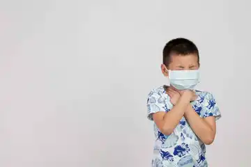Pertolongan pertama anak muntah terus.