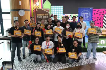 Motion FM Take Over with Melek Agent datengin kantor Anter Aja HQ buat Patroli Melek with FOX&rsquo;S Coffee World