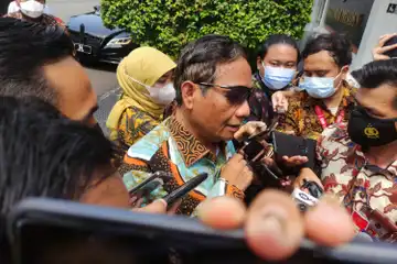 Mahfud MD Umumkan Tidak Ada Calon Dirut BAKTI Kominfo yang Lulus!