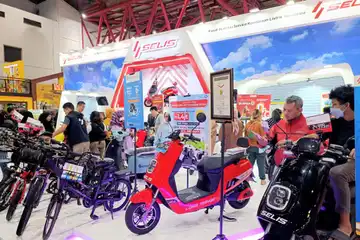 Stand Sepeda Listrik di PRJ Kemayoran