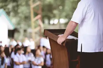 ilustrasi,  Contoh Mukadimah Ceramah