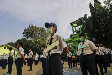 Ilustrasi Cara Membuat Topi Kerucut Buat Tugas MPLS, Cuma 5 Menit Langsung Jadi!