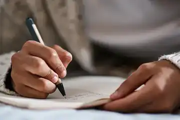 Ilustrasi contoh teks deskripsi tentang hewan