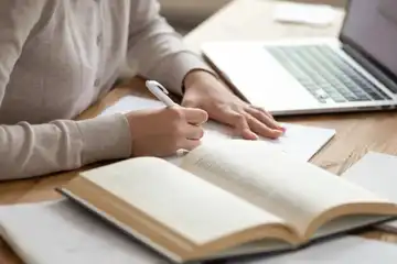 10 Contoh Teks Eksposisi Singkat Berbagai Tema - Semua Halaman - Sonora.id