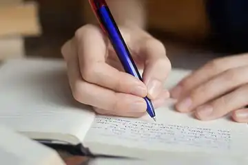 Contoh kalimat majemuk bertingkat.
