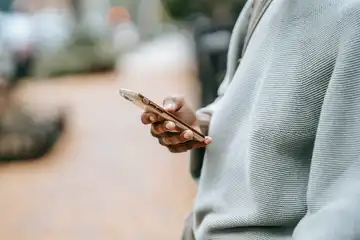 Ilustrasi daftar kode operator seluler atau kartu HP.