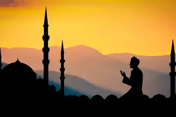 Doa setelah membaca Surat Al Waqiah tulisan Arab, latin, dan artinya.