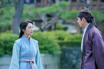 Sinopsis drama Korea Moon In The Day atau The Moon That Rises in The Day dan daftar nama pemainnya.