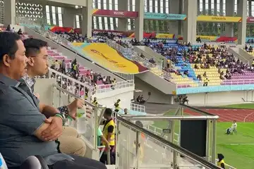Pj Gubernur Jawa Tengah, Nana Sudjana, menyaksikan pertandingan Piala Dunia U-17