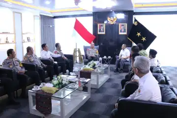 Perkenalkan Diri Sekaligus Tingkatkan Kerjasama, Anggota KPU Sumsel Beraudiensi dengan Kapolda Sumsel