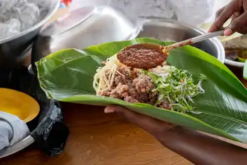Cara membuat atau resep pecel sayur sederhana yang enak, lezat, gurih, dan menyehatkan.