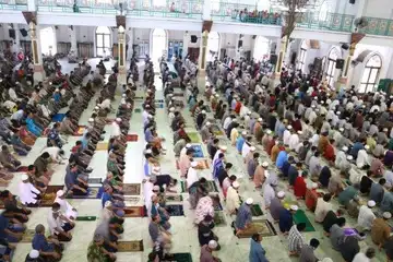 Teks Khutbah Jumat 17 Mei 2024: Meraih Pahala yang Setara dengan Haji bagi yang Tidak Mampu
