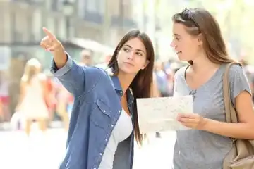 15 Contoh Dialog Asking and Giving Direction Singkat dan Artinya.