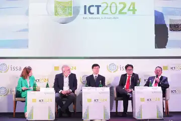 Direktur Kepatuhan dan Hubungan Antar Lembaga BPJS Kesehatan Mundiharno, berbagi pengalaman kepada peserta ICT 2024 