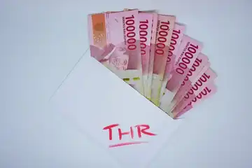 Ilustrasi cara menghitung THR yang akan cari h-7 lebaran untuk karyawan.