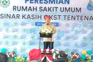 JK memberi sambutan usai meresmikan RSU Sinar Kasih Tentena