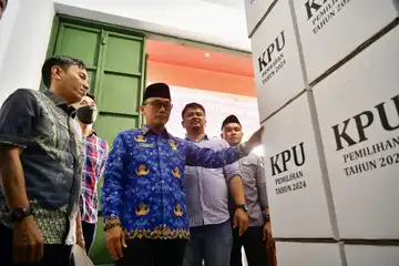 Pj Gubernur Sulsel Tinjau Kesiapan Logistik Pilkada Serentak di Bulukumba