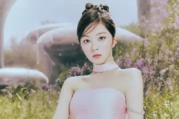 Lirik dan Terjemahan Lagu Calling Me Back Milik Irene Red Velvet ...