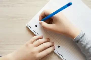 50 Soal UASPAS Bahasa Jawa Kelas 9 Semester 1 dengan Kunci Jawaban.