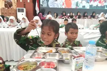 Peserta simulasi makan bergizi gratis bersama KIPRA Kalsel