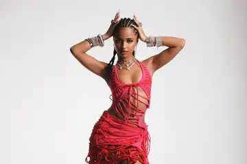 Lirik lagu 'PUSH 2 START' - Tyla