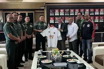 Komandan Korem 101/Antasari, Brigadir Jenderal Ilham Yunus, saat menerima audiensi Ketua PWI Kalsel, Zainal Helmie bersama rombongan, pada Kamis (23/1).