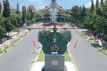 ilustrasi Nilai Rata-Rata Raport SNBP UNY 2025: Panduan Lengkap untuk Semua Jurusan