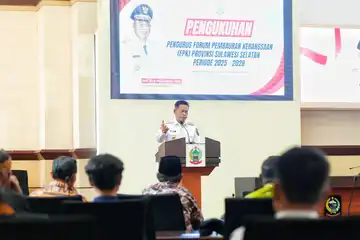 Penjabat Gubernur Sulsel Prof Fadjry Djufry