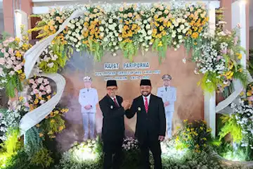 Kota dan Wakil Wali Kota Batu dalam Rapat Paripurna Penyampaian Sambutan Wali Kota Batu 2025-2030.