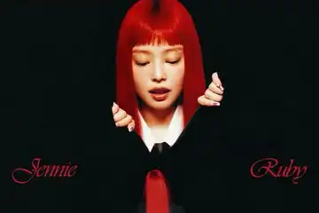Lirik lagu with the IE (way up) milik Jennie lengkap dengan terjemahan bahasa Indonesia.