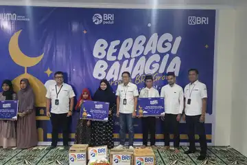 Bank Rakyat Indonesia cabang Ternate di bulan suci Ramadan ini menggelar kegiatan bertema 'Berbagi Bahagia Bersama BRI Group' di kantor BRI cabang Ternate pada 5 Maret lalu.