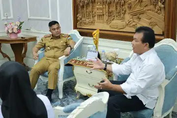 ekretaris Daerah (Sekda) Kota Palembang, Aprizal Hasyim, menyambut hangat kunjungan dari Kantor Wilayah (Kanwil) Kementerian Hak Asasi Manusia (KemenHAM) Sumatera Selatan, yang mendatangi kantor Walikota Palembang untuk melakukan audiensi.