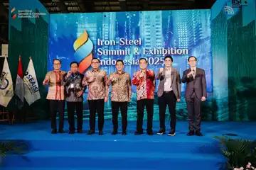 Iron-Steel Summit &amp; Exhibition Indonesia (ISSEI) 2025 resmi ditutup hari ini di Hall B Jakarta International Convention Center (JICC), menandai akhir dari rangkaian acara tiga hari yang mempertemukan para pelaku industri baja, pemerintah, akademisi, dan masyarakat sipil dalam upaya memperkuat industri baja nasional menuju era hijau dan berkelanjutan.