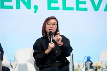 Wamenekraf hadir sebagai pembicara dalam diskusi panel bertema &quot;Mendorong Perempuan, Meningkatkan Kehidupan&quot; yang digelar oleh PT Kao Indonesia dalam rangka HUT ke-40, Hotel Mulia, Jakarta (10/06/25).