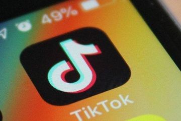 Lirik Lagu Aduh Mamae Ada Cowok Baju Hitam Yang Tengah Viral Di Tiktok Sonora Id