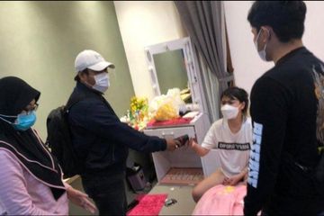 Live Bugil Melalui Aplikasi Mango Live, Selebgram Berinisial RR ...