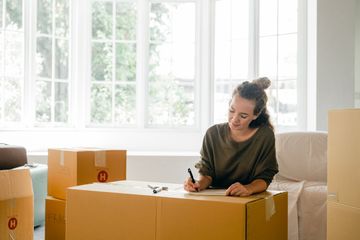 Arti Mimpi Pindah Ke Rumah Lama Jelek Dan Bersama Keluarga Apa Bedanya Sonora Id Arti Mimpi Pindah Ke Rumah Lama Jelek Dan Bersama Keluarga Apa Bedanya Sonora Id