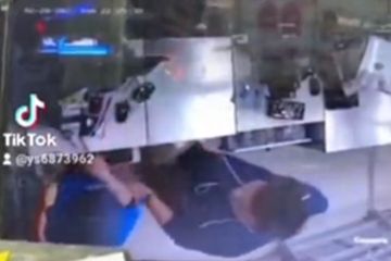Viral Kasir Wanita Indomaret di Pekanbaru Ditinju Manajernya ...