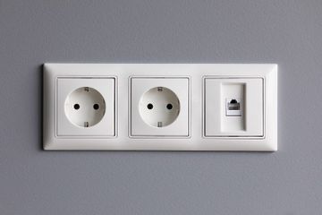 Hati-hati! Selain Radiasi Gadget, Ini Bahaya Tidur Dekat ...