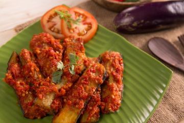 Menu Makan Siang Enggak Perlu Ribet, Olah Resep Sambal Goreng ...