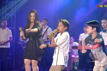 VIRAL TIKTOK! Lirik dan Arti Lagu 'Ojo Dibandingke' - Farel ...