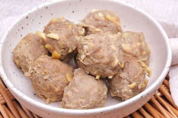 Pakai Cacahan Daging Sapi, Berikut Cara Membuat Bakso Kasar ...