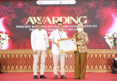 Feby Deru Terima Penghargaan OJK Sumsel atas Peran Literasi Keuangan dan Pemberdayaan Perempuan