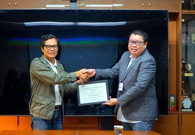 Dukung Transisi Energi, KG Media Beli Sertifikat Energi Terbarukan PLN  