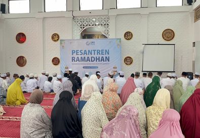YBM PLN S2JB Perkuat Karakter Penerima Beasiswa Lewat Pesantren Ramadhan