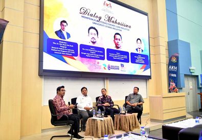 Memperkuat Literasi Kebijakan Luar Negeri dalam Era Diplomasi MADANI