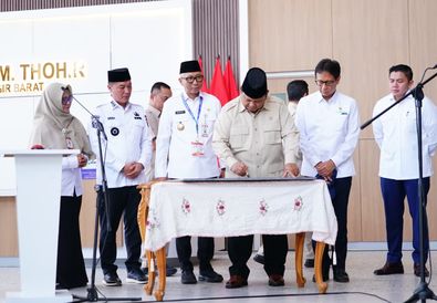Presiden Prabowo Resmikan RSUD KH Muhammad Thohir, Perluas Akses Layanan Kesehatan di Pesisir Barat