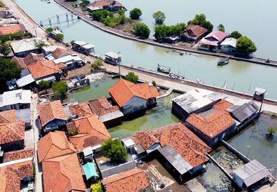 Tenggelamnya Desa Mayangan: Ketika Dampak Perubahan Iklim Terjadi Tepat Di Depan Mata
