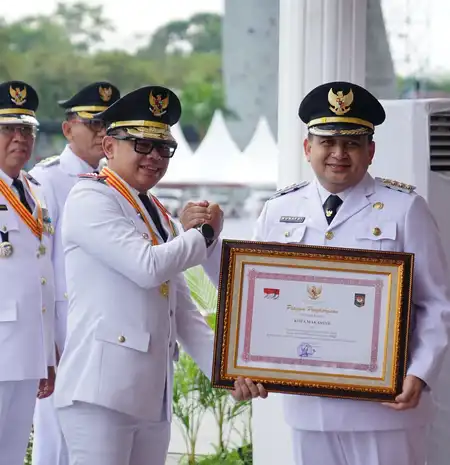 Wali Kota Munafri Terima Penghargaan PPD di Puncak Hari OTDA XXIX