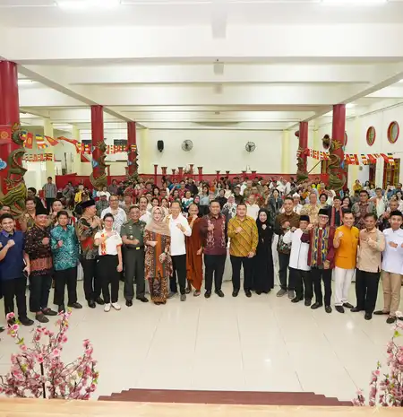 Pemprov Sulsel Hadiri Perayaan Waisak 2569 BE di Makassar, Tekankan Nilai Toleransi dan Kebersamaan